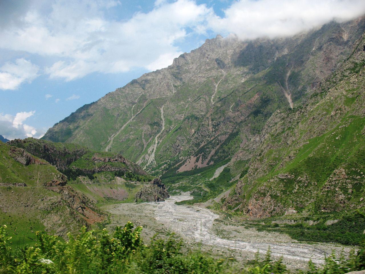 დარიალის ხეობა